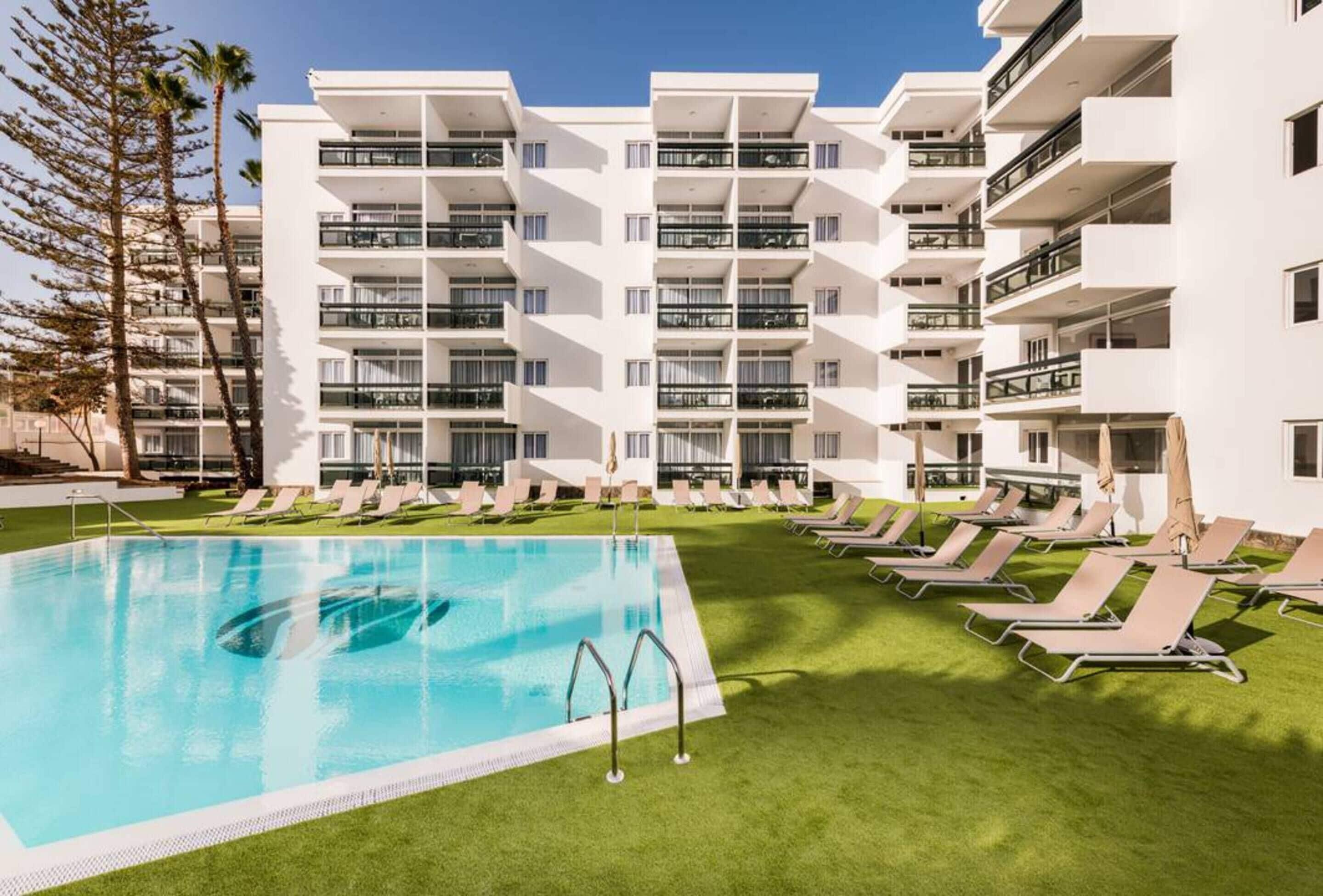 10 Central Hotels Near Maspalomas Dunes for Easy Beach Access