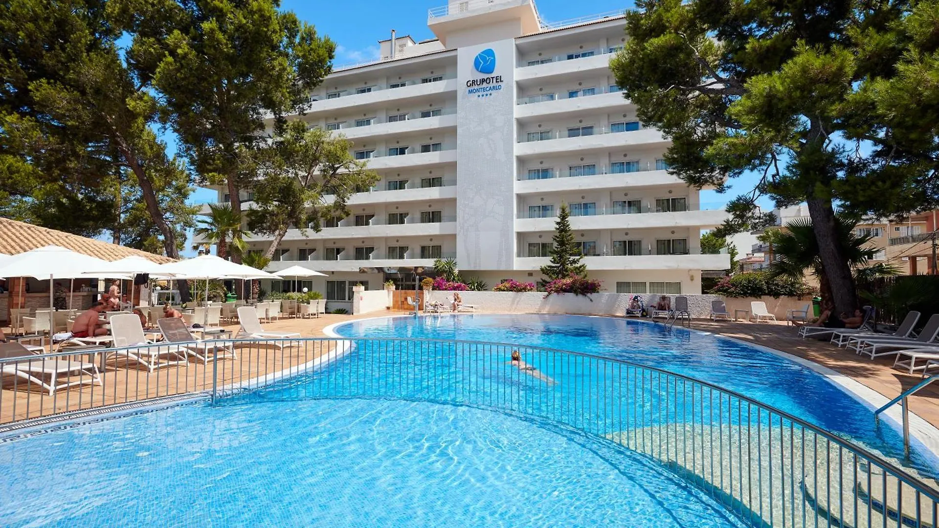 Staying Near Parroquia del Carmen: 2 Grupotel Hotels Compared