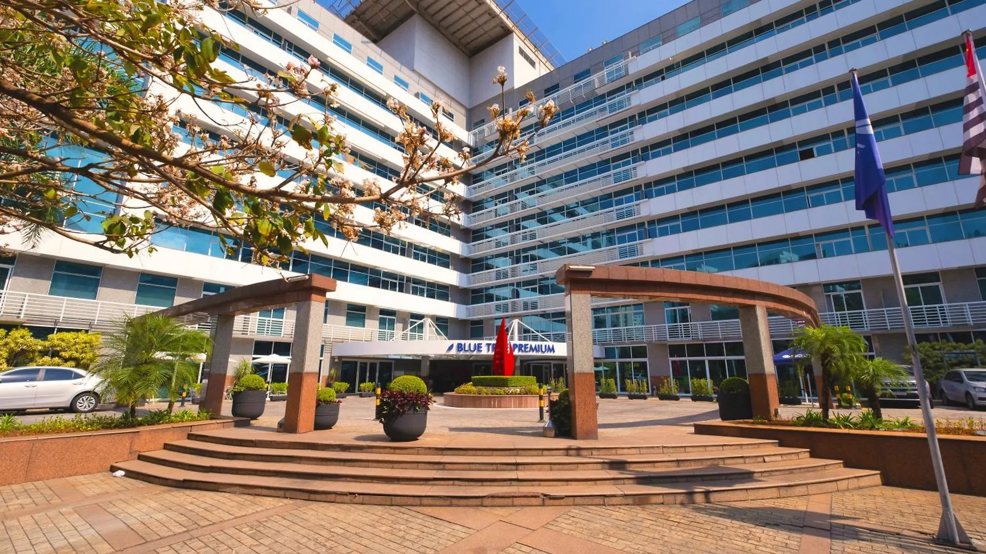 2 Smart Blue Tree Hotels Near Morumbi Stadium to Book