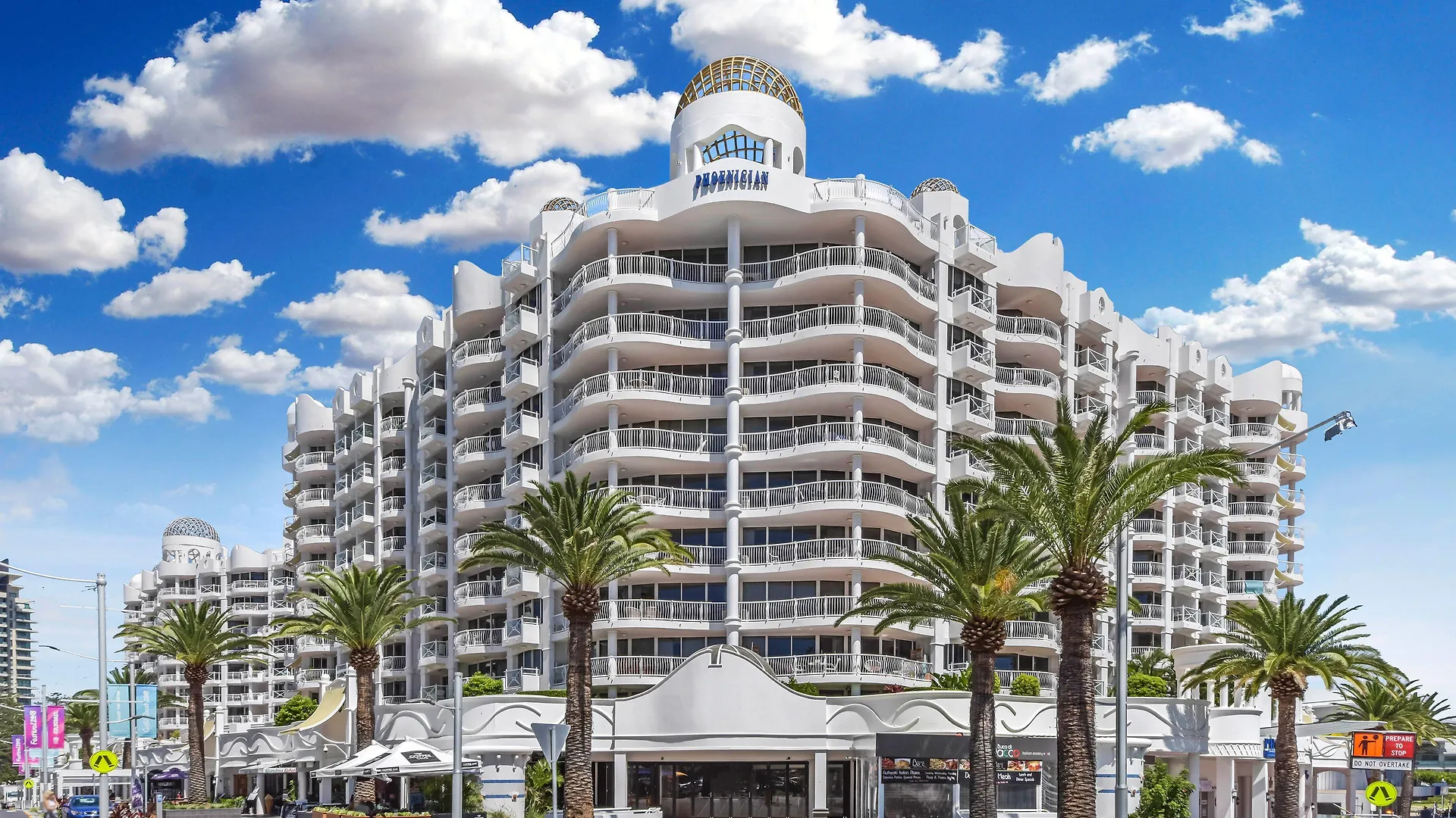 6 Romantic Hotels In Broadbeach Worth Booking As A Couple