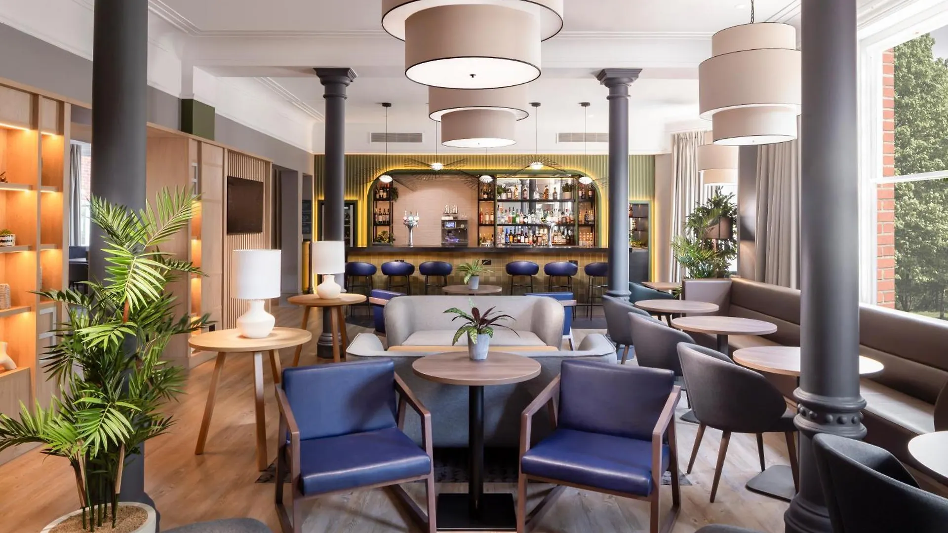 Where to Stay Near Surrey Heath Museum: 5 Family Hotels