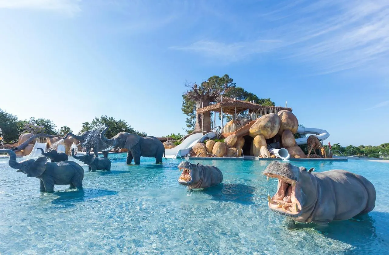 Where to Stay Near Llevant Beach: 8 Airport-Accessible Hotels in Salou