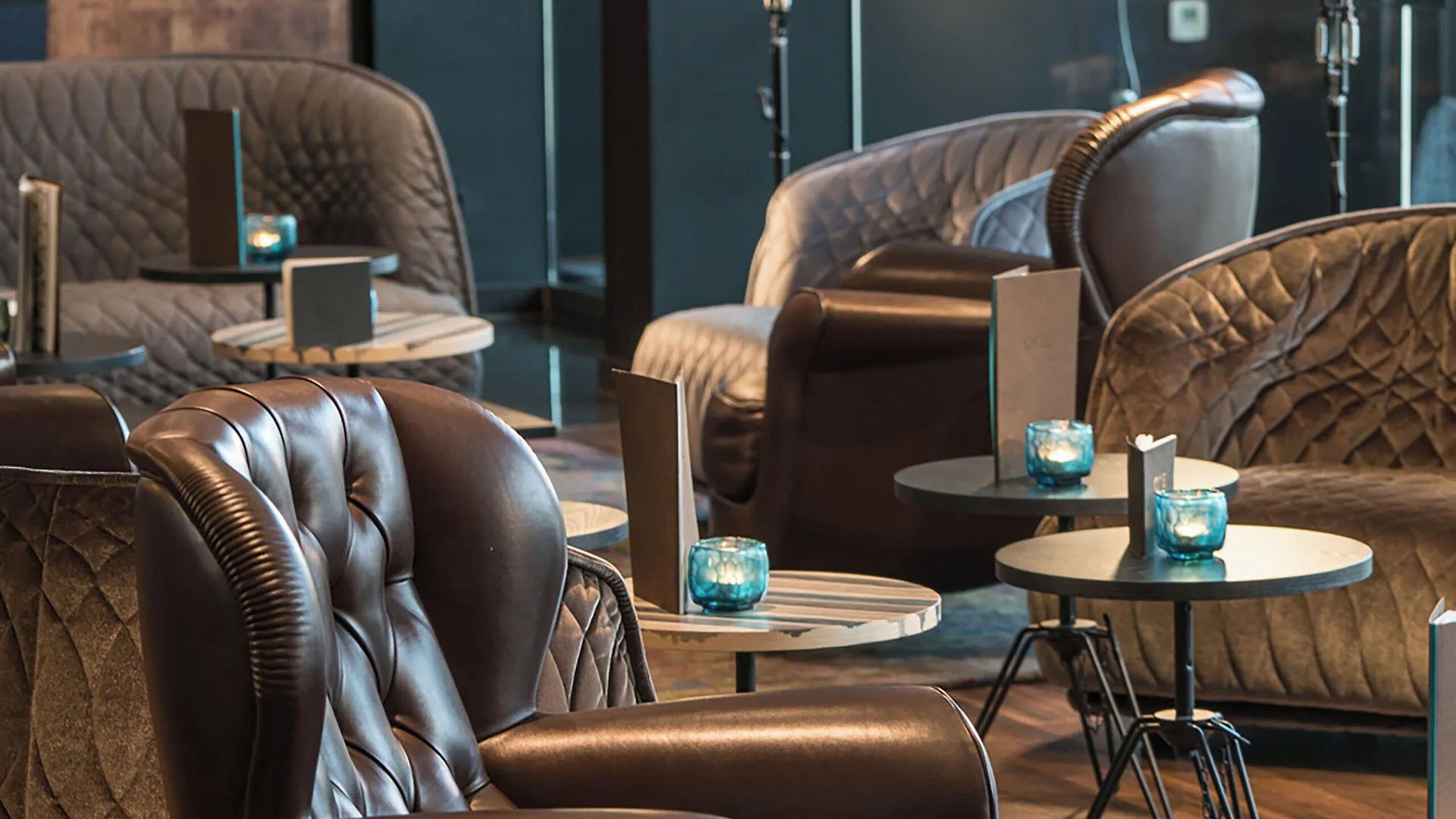 5 Airport-Connected Hotels Close to Hamburg Rathaus