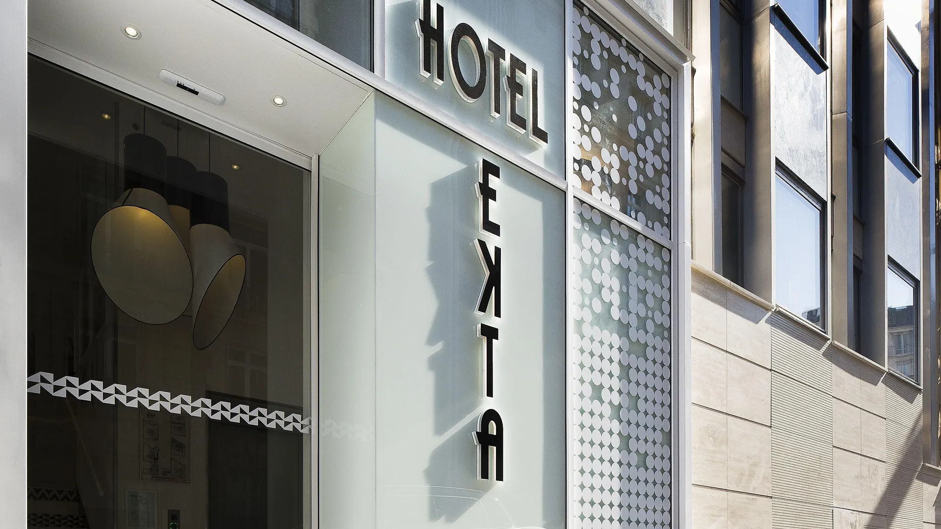 15 Romantic Hotels in Champs Elysées Worth Booking