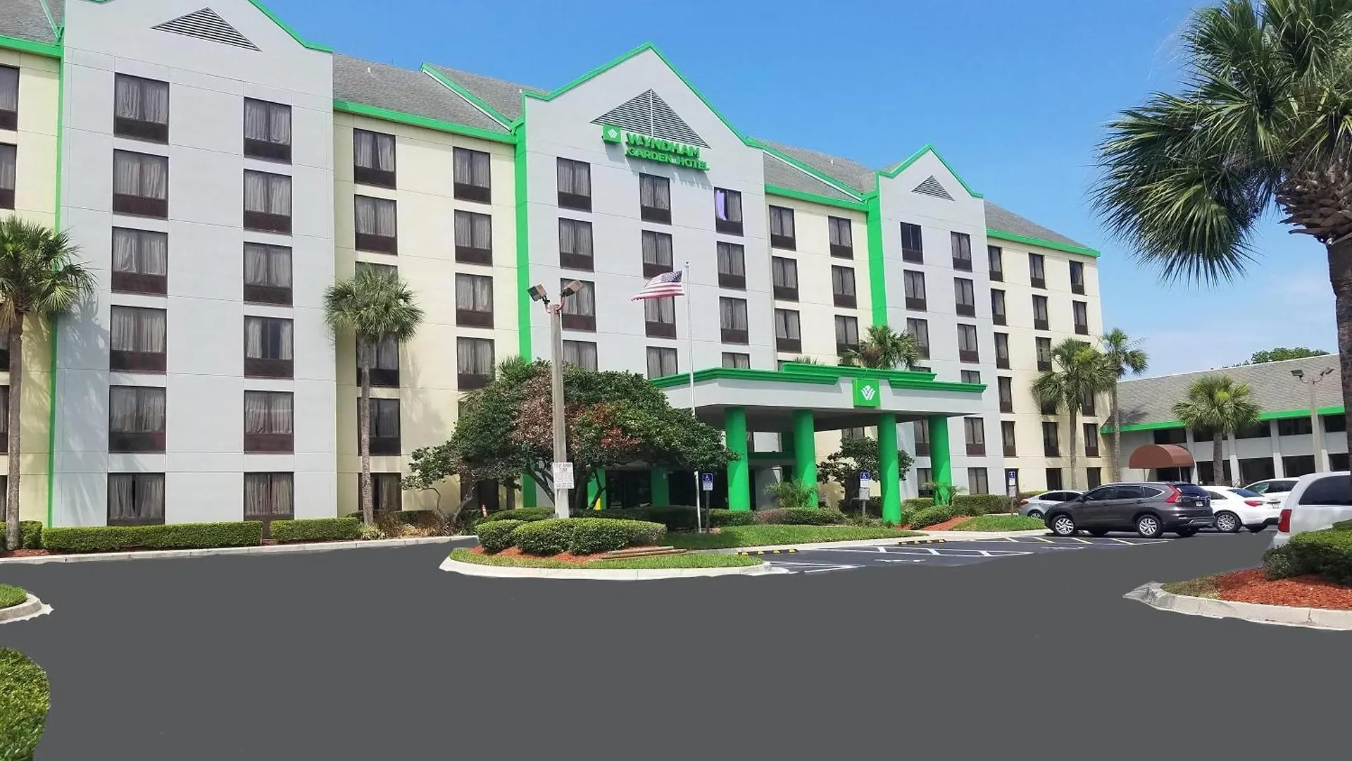 15 Business Hotels Near Morocco Shrine Auditorium That Deliver