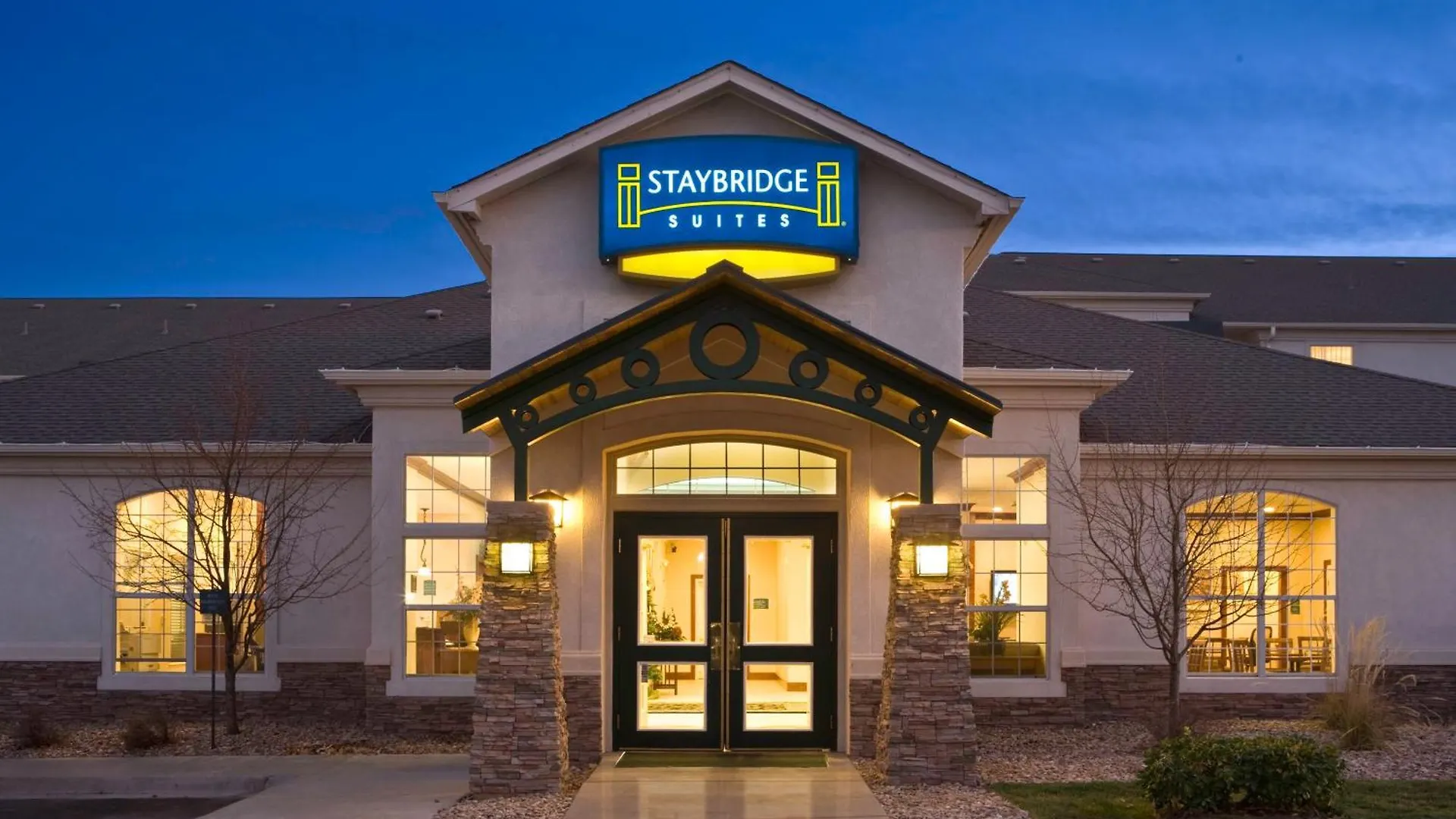Where to Stay Near Jones International University: 2 Best Business Hotels