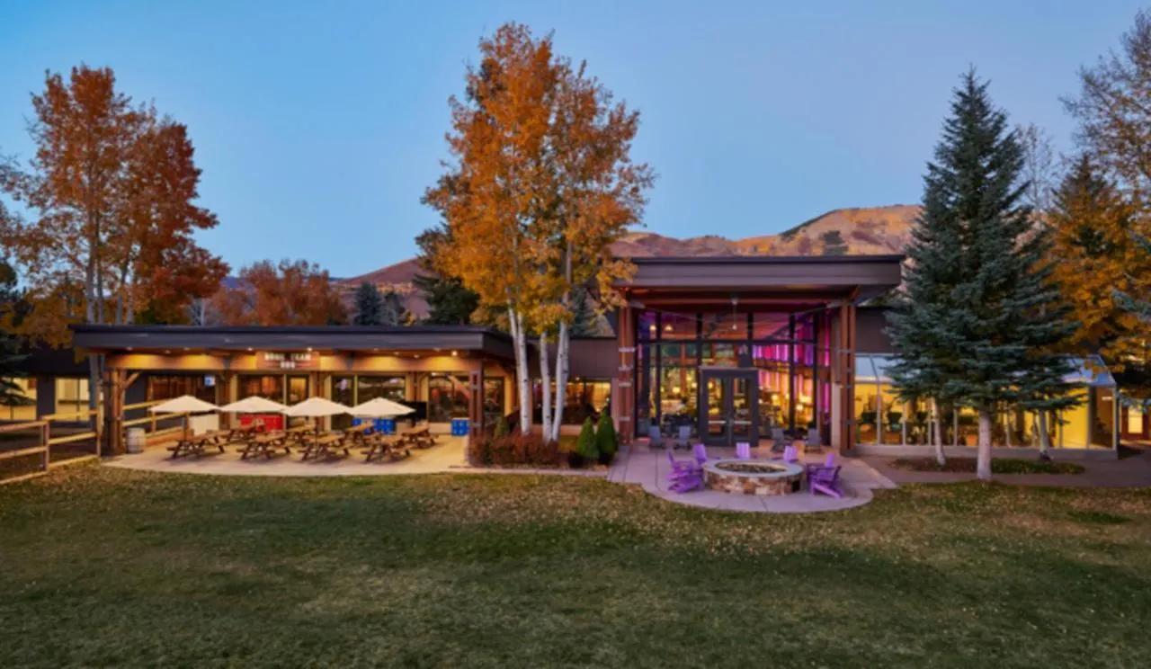 Where to Stay Near Aspen Highlands: 3 Hotels Reviewed