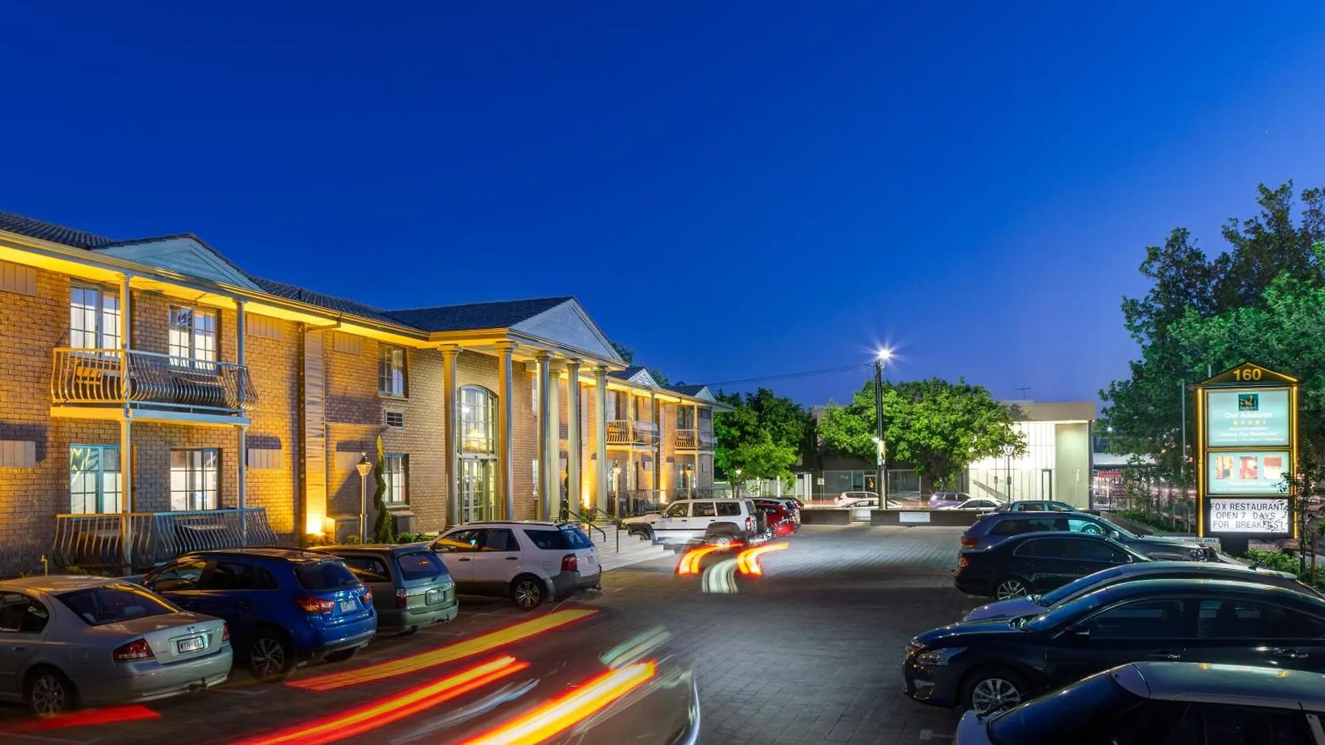 4 Airport Hotels In North Adelaide That Deliver