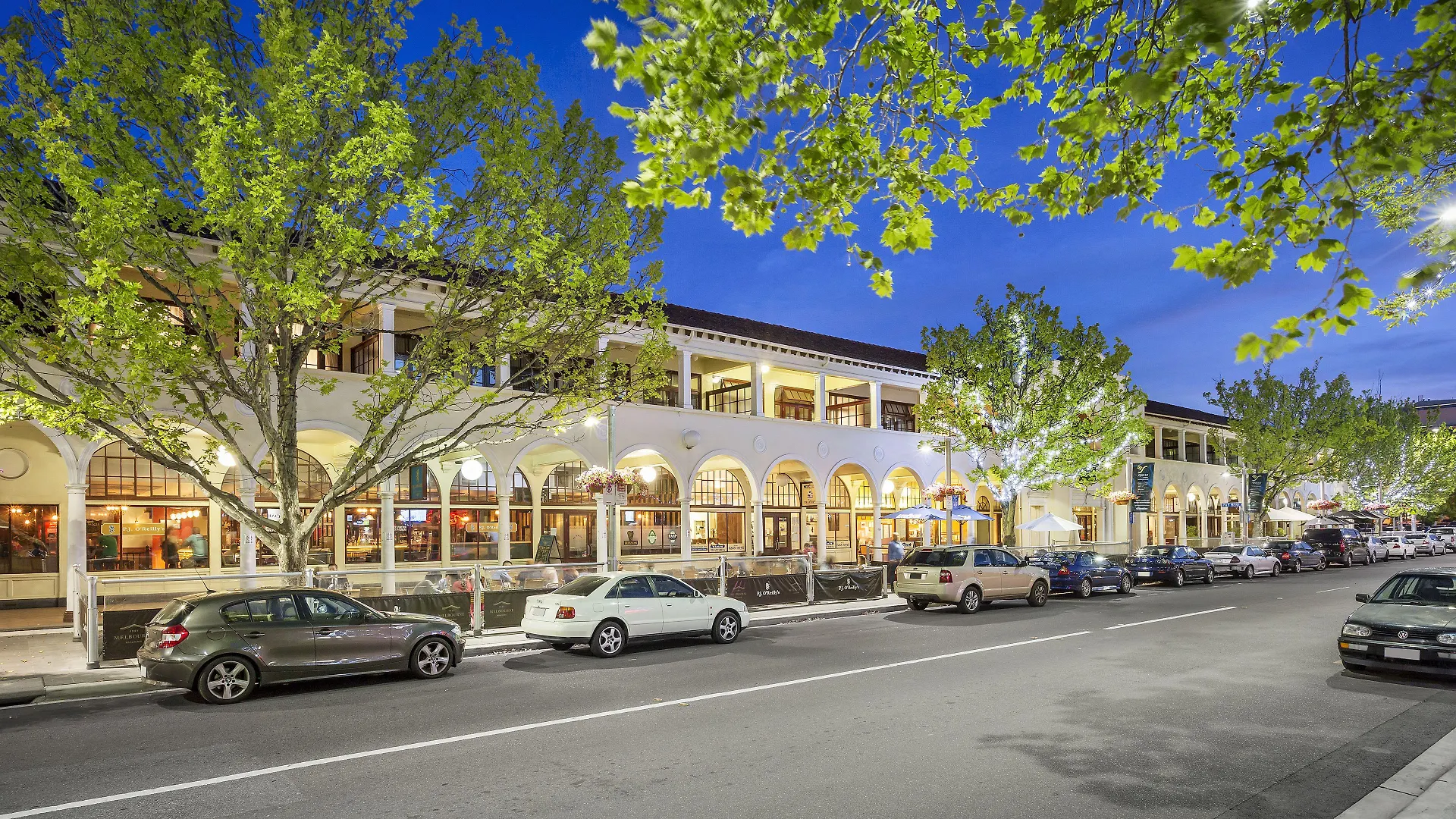 4 Best 4-Star Hotels in Canberra City Centre for Easy Access