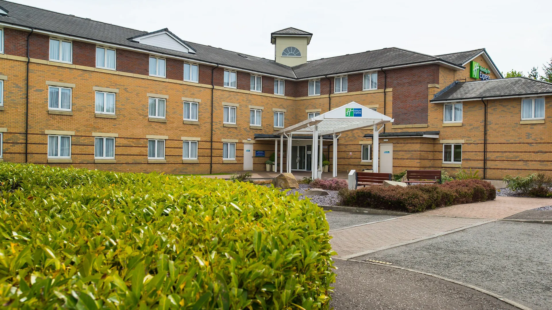 4 Budget Hotels Near Blair Drummond Safari Park Worth Booking