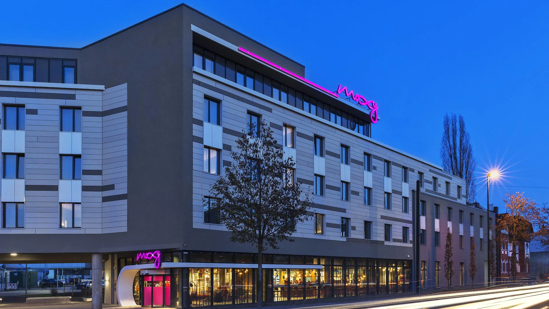 Staying Near Volksgarten: 11 Design Hotels Compared