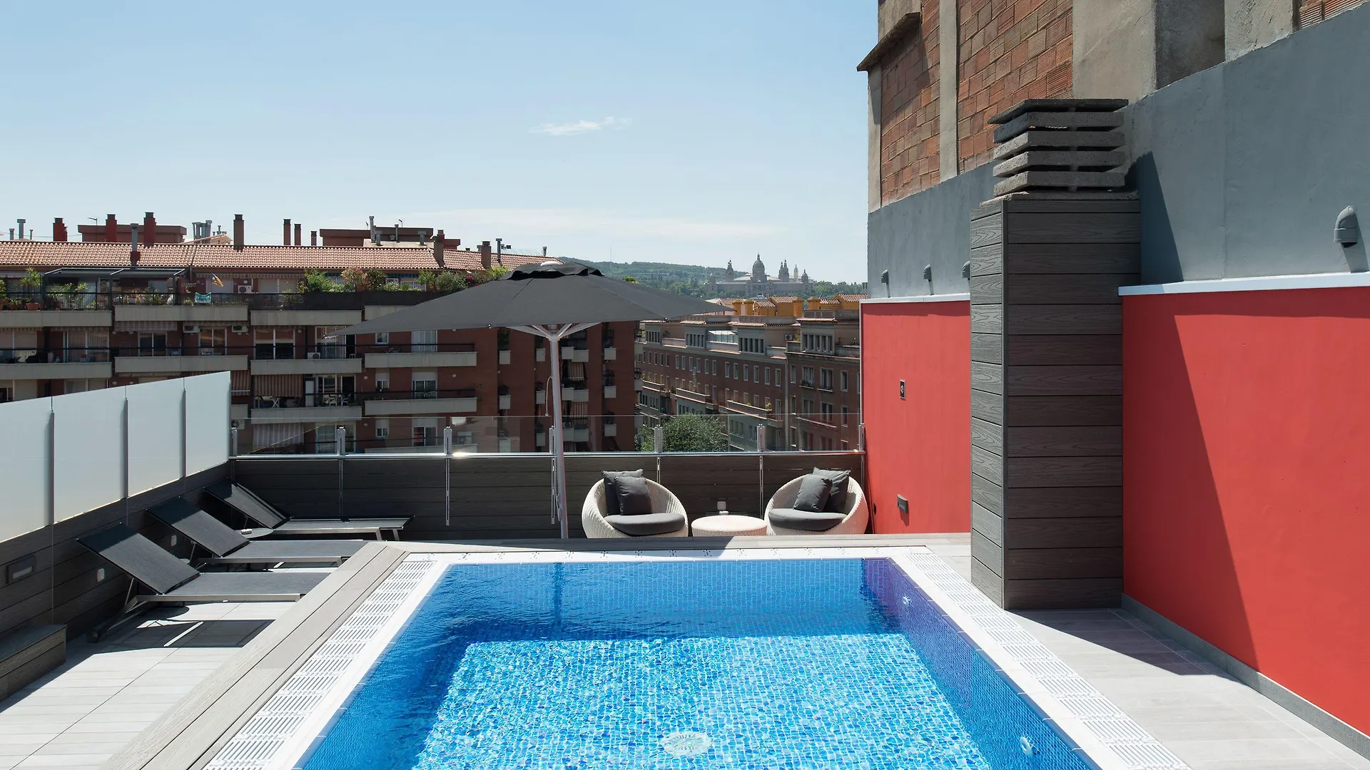 Staying in Eixample: 6 Catalonia Hotels Compared