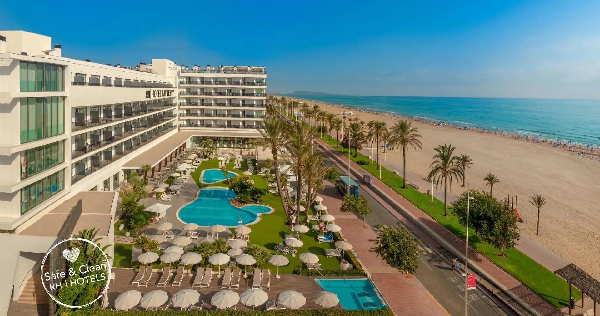 Staying In Playa de Gandia: 5 Resorts Compared