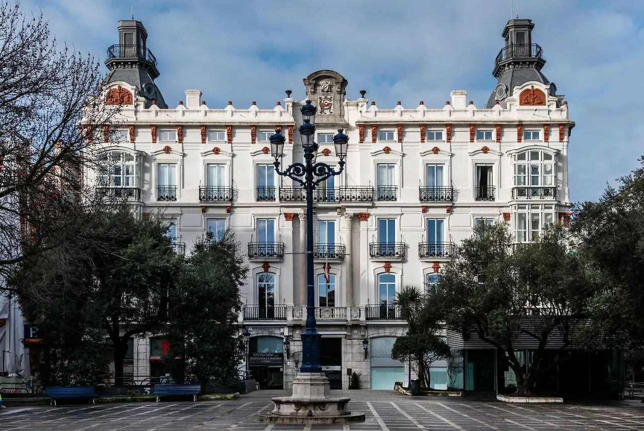 Where to Stay Near Puerto Chico: 6 Airport Hotels in Santander