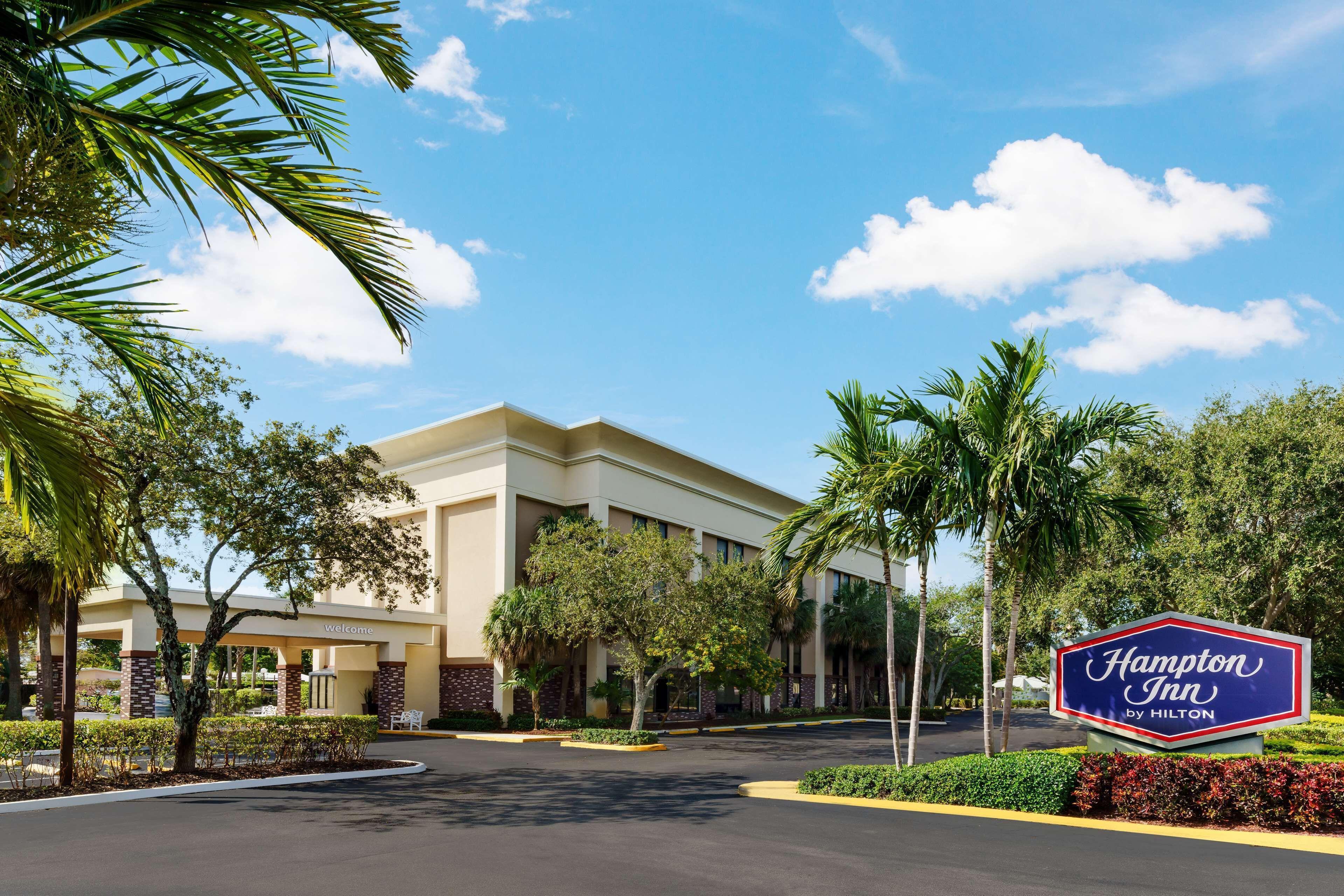 15 Smart Airport Hotels Near Coral Ridge Mall Worth Booking