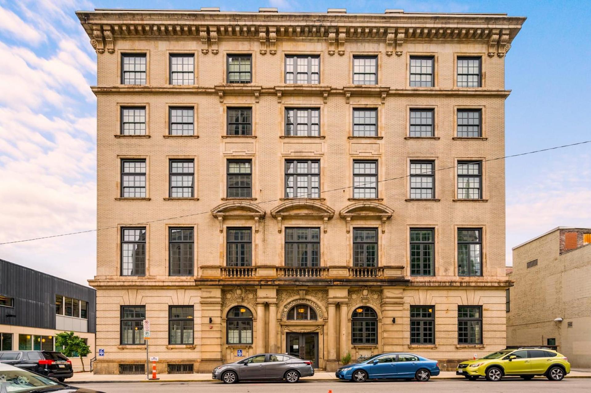 4 Business Hotels Near Shadyside Worth Booking in Pittsburgh