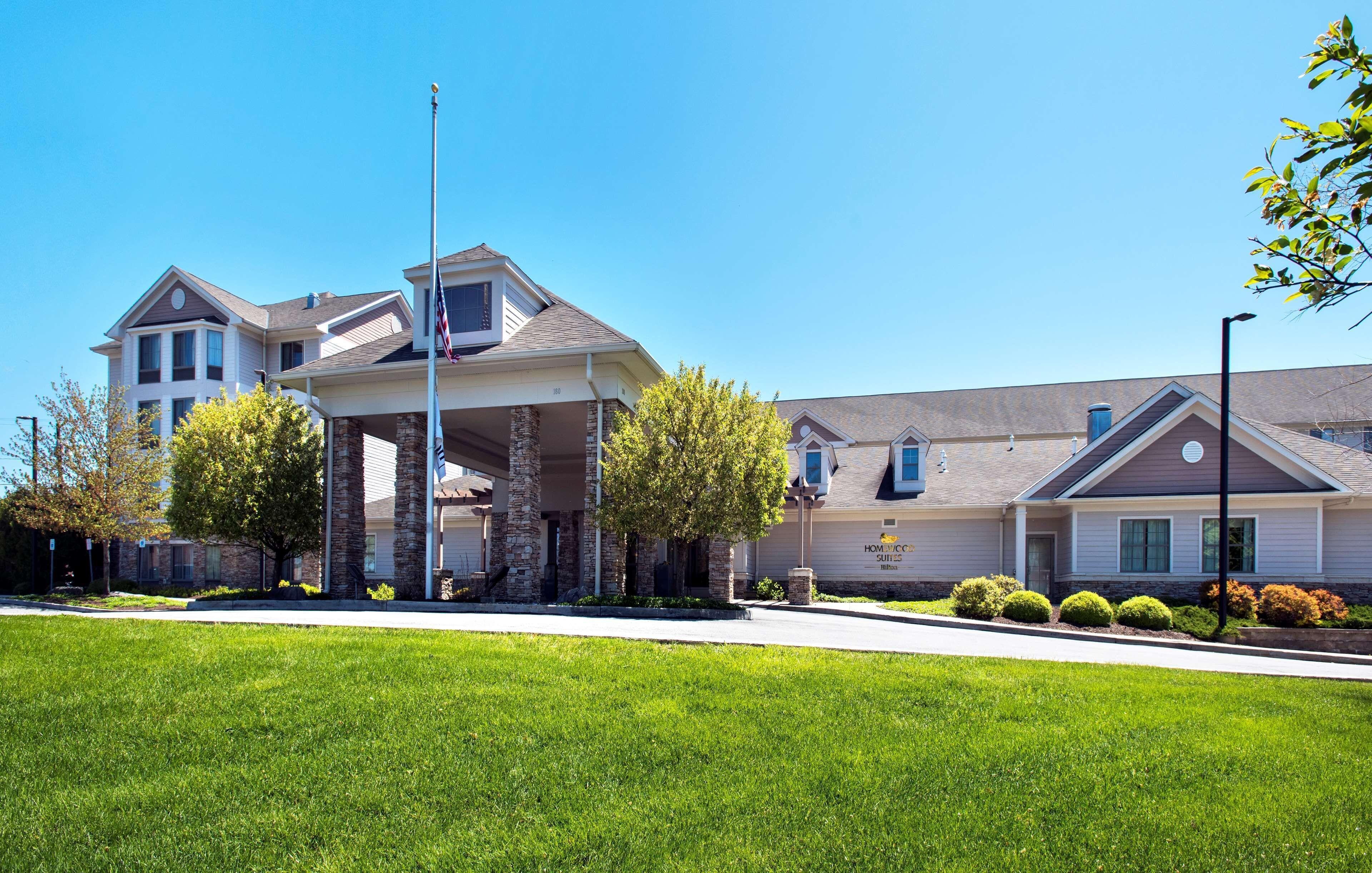 6 Top-Rated Airport Hotels in New York Metropolitan Area