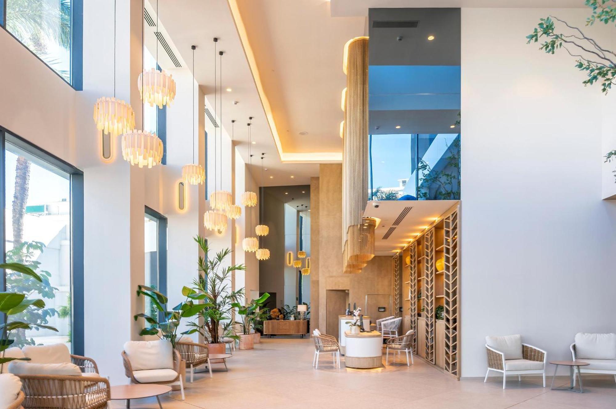 Where to Stay Near Alicante Golf: 7 Best Resorts
