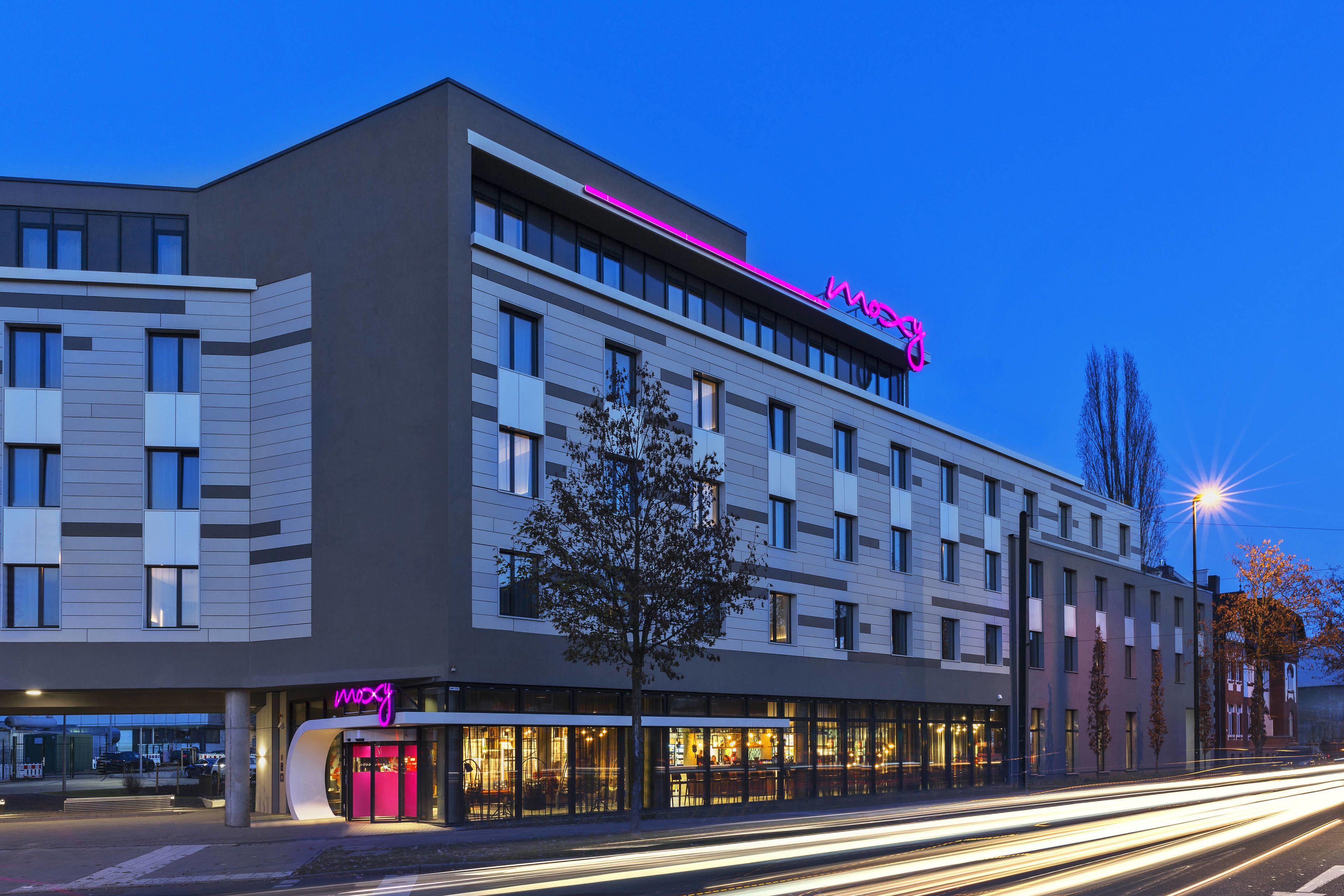 Staying Near Volksgarten: 11 Design Hotels Compared