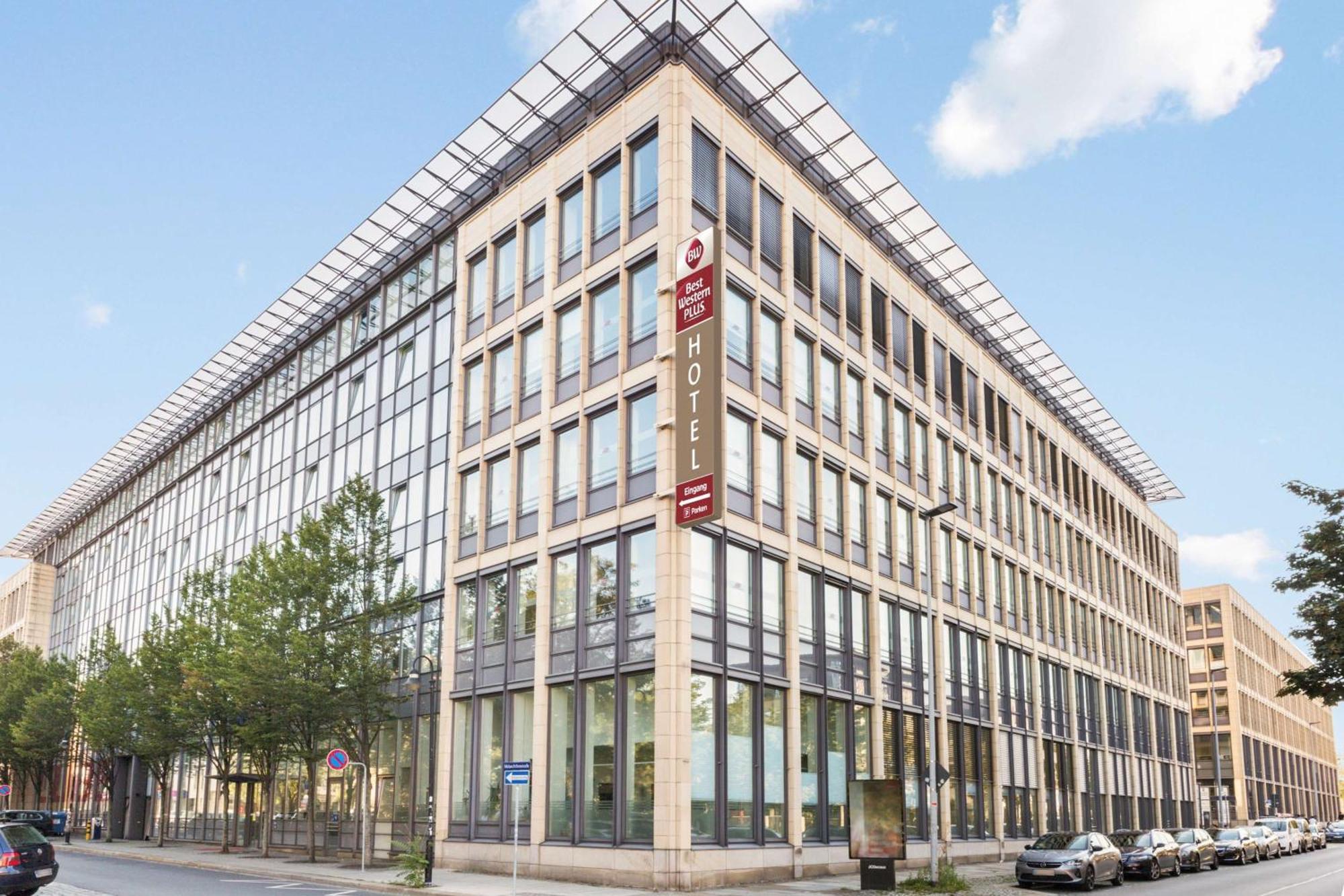Staying In Innere Neustadt: 9 Dresden Hotels Compared